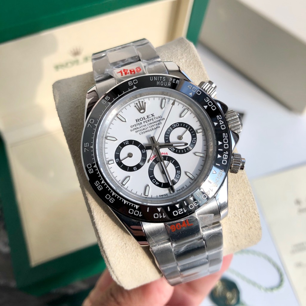 Rolex Daytona Chronograph Luxury Watch, 40mm Stainless Steel Case, Caliber 4130 Movement, Stainless Steel Oyster Bracelet