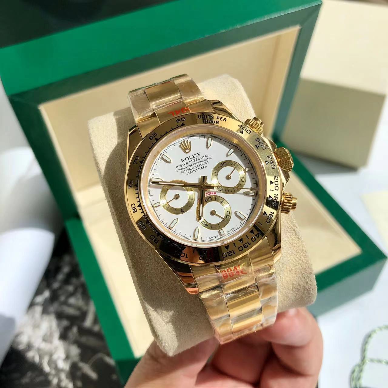 Rolex Daytona Chronograph Luxury Watch, 40mm 18K Yellow Gold Case, Caliber 4130 Movement, 18K Yellow Gold Oyster Bracelet