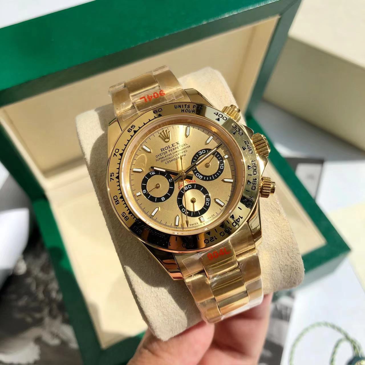 Rolex Daytona Chronograph Luxury Watch, 40mm 18K Yellow Gold Case, Caliber 4130 Movement, 18K Yellow Gold Oyster Bracelet