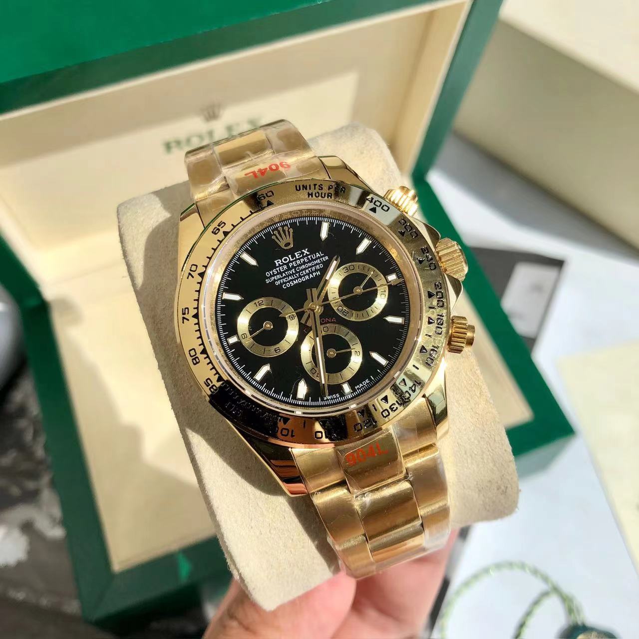 Rolex Daytona Chronograph Luxury Watch, 40mm 18K Yellow Gold Case, Caliber 4130 Movement, 18K Yellow Gold Oyster Bracelet