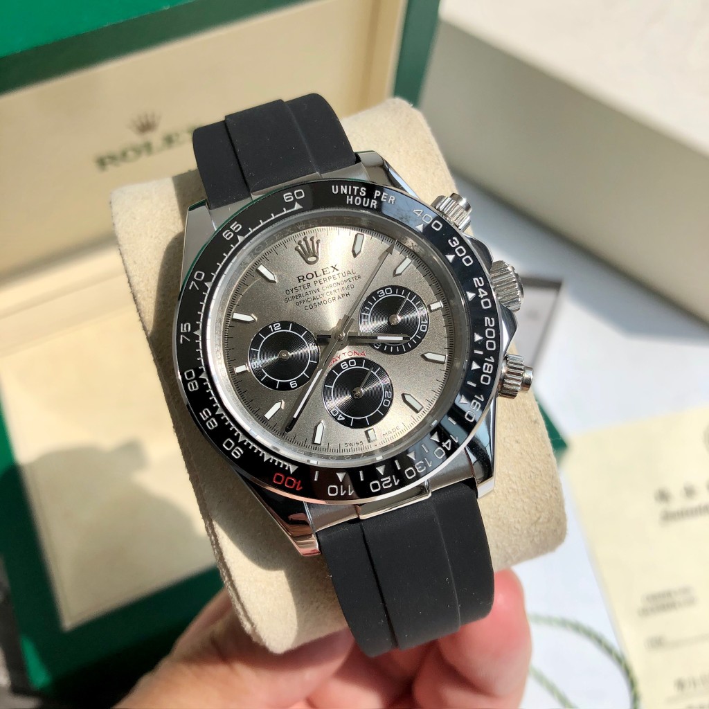 Rolex Daytona Chronograph Luxury Watch, 40mm 18K White Gold Case, Caliber 4130 Movement, Black Rubber Strap