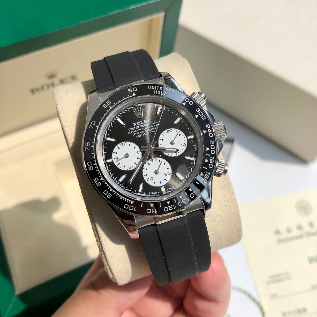 Rolex Daytona Chronograph Luxury Watch, 40mm 18K White Gold Case, Caliber 4130 Movement, Black Rubber Strap