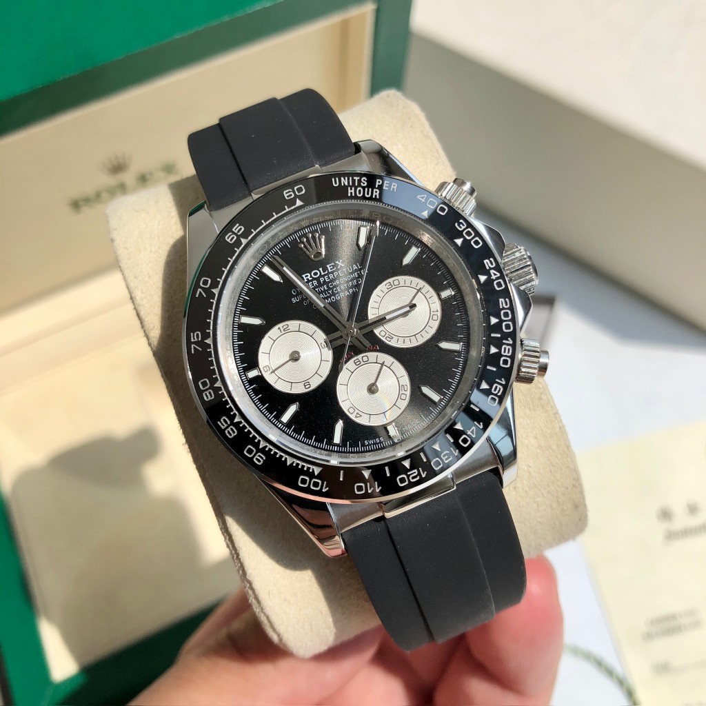 Rolex Daytona Chronograph Luxury Watch, 40mm 18K White Gold Case, Caliber 4130 Movement, Black Rubber Strap