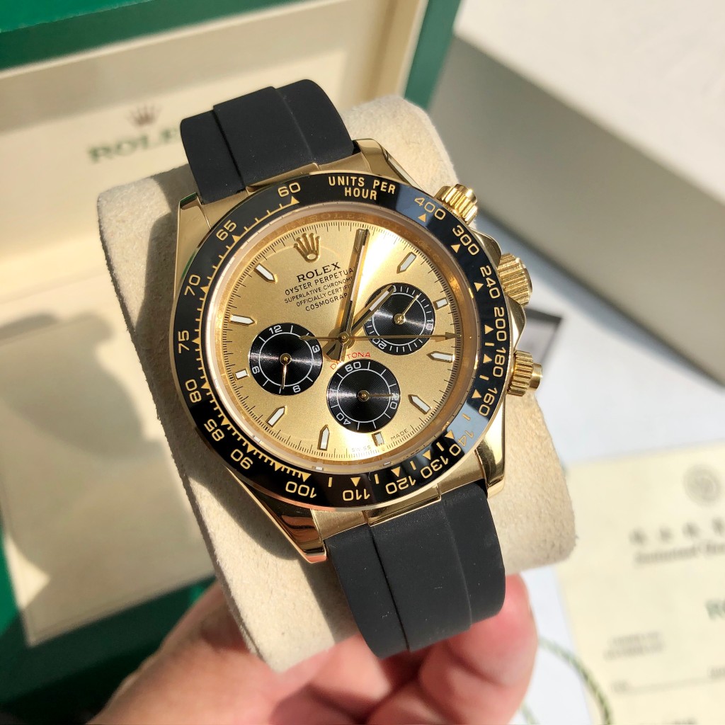 Rolex Daytona Chronograph Luxury Watch, 40mm 18K Yellow Gold Case, Caliber 4130 Movement, Black Rubber Strap