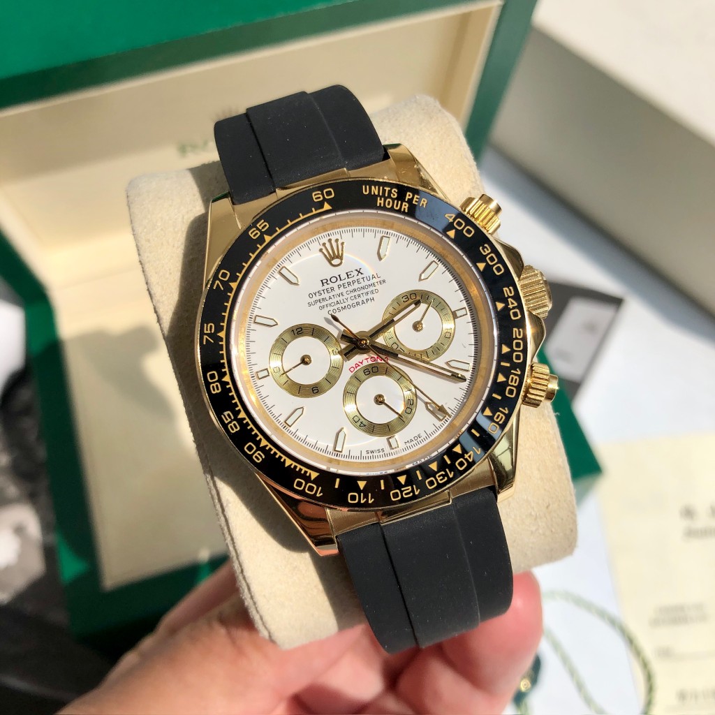 Rolex Daytona Chronograph Luxury Watch, 40mm 18K Yellow Gold Case, Caliber 4130 Movement, Black Rubber Strap