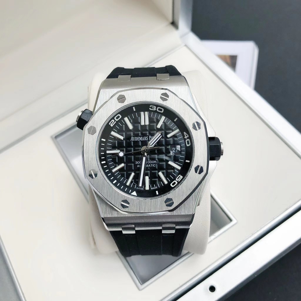Audemars Piguet Royal Oak Offshore Luxury Watch, 42mm Stainless Steel Case, Self - Winding Movement, Black Rubber Strap