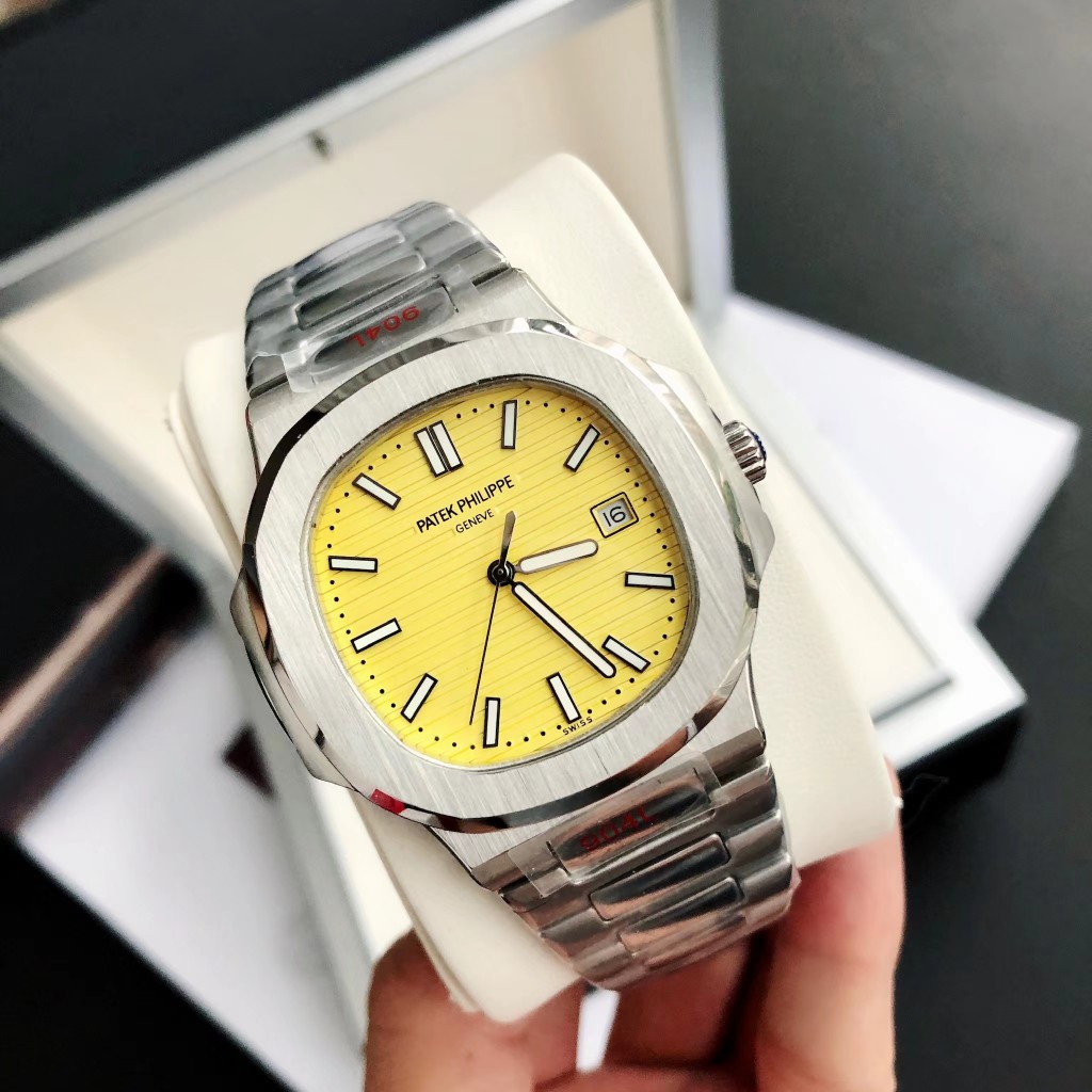 Patek Philippe Nautilus Luxury Watch, 40mm Stainless Steel Case, Caliber 324 SC Movement, Stainless Steel Bracelet