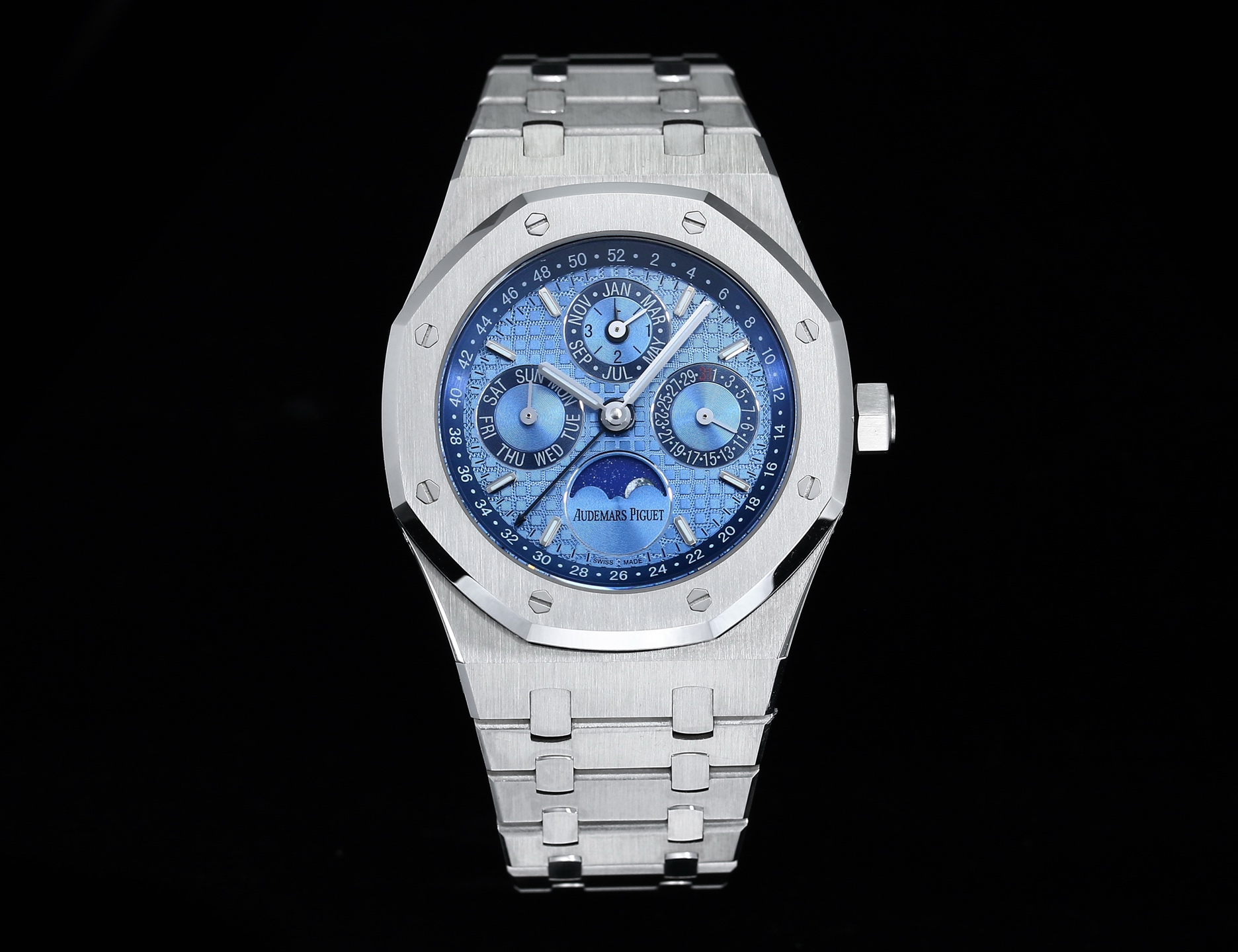 Audemars Piguet Royal Oak Perpetual Calendar Luxury Watch, 41mm Stainless Steel Case, Automatic Movement, Stainless Steel Bracelet