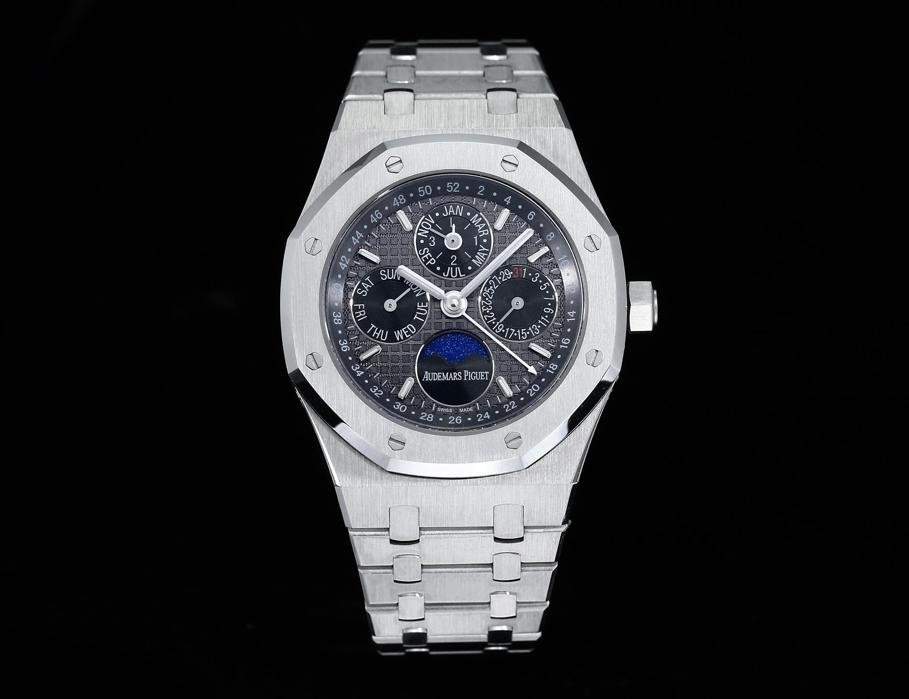 Audemars Piguet Royal Oak Perpetual Calendar Luxury Watch, 41mm Stainless Steel Case, Automatic Movement, Stainless Steel Bracelet