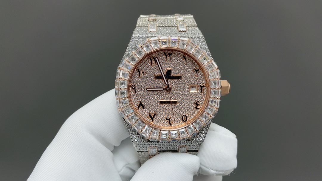 Audemars Piguet Royal Oak Luxury Watch, 40mm Two - Tone (Rose Gold & Silver - Tone) Diamond - Set Case, Automatic Movement, Diamond - Encrusted Metal Strap