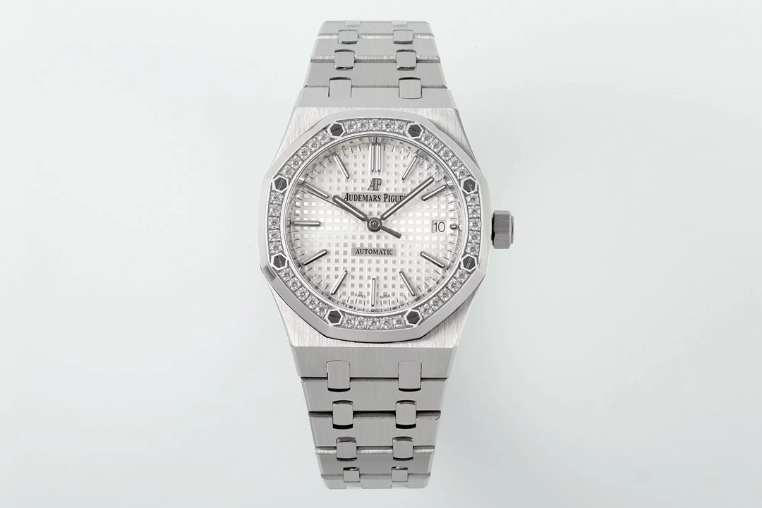 Audemars Piguet Royal Oak ~37mm Stainless Steel Diamond-Set Automatic Watch (Caliber 2121/2800)