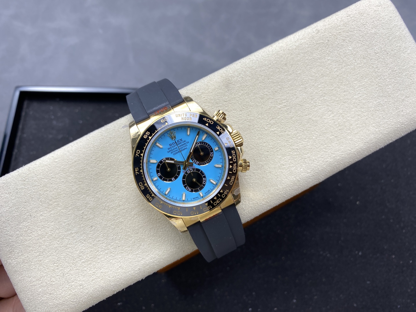 Rolex Daytona ~40mm 18K Yellow Gold Automatic Chronograph Watch (Caliber 4130)