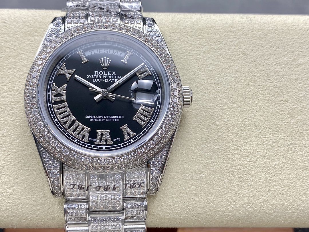 Rolex Oyster Perpetual Day - Date Automatic Diamond - Set Watch (Cal.3255, 40mm)