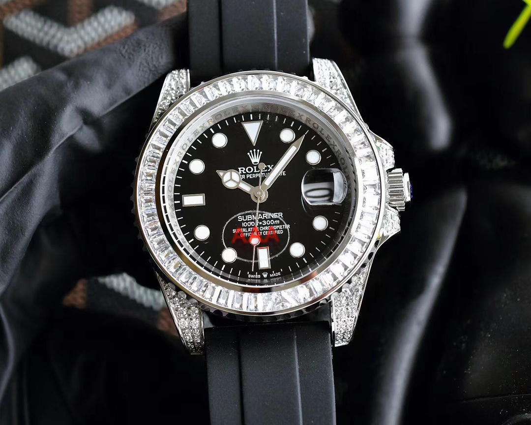Rolex Submariner Automatic Diamond - Set Watch (Cal.3235, 40mm)