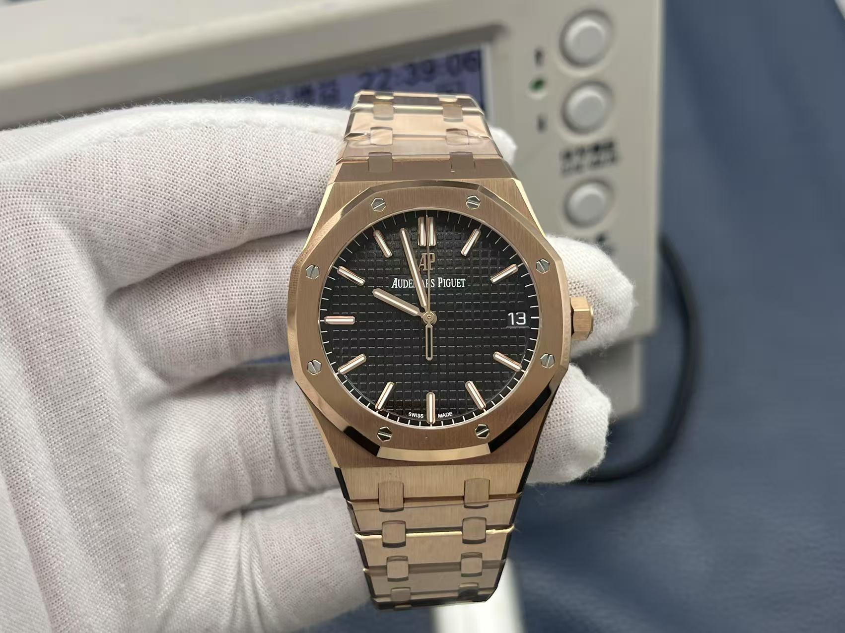 Audemars Piguet Royal Oak Automatic Watch (Cal.4302)