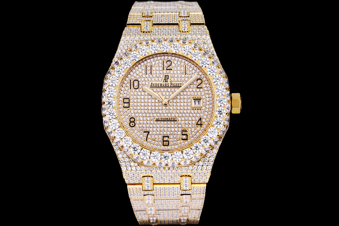 Audemars Piguet Royal Oak 41mm Watch, Yellow Gold Case with Full Diamond Setting, Diamond-Paved Dial with Gold Numerals, Yellow Gold Diamond-Set Bracelet - Automatic Movement