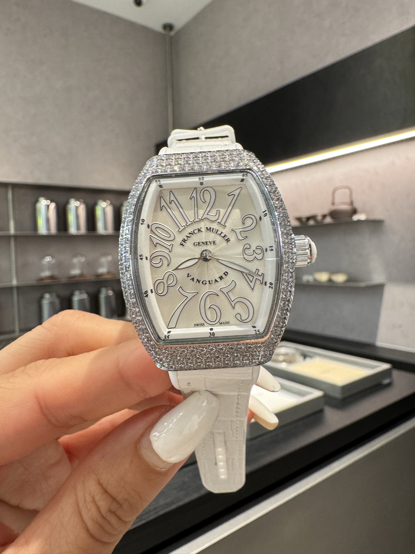 Franck Muller Vanguard Curvex Watch, ~32mm Diamond-Set Case, Silver Dial with Arabic Numerals, White Alligator Leather Strap - Automatic Movement