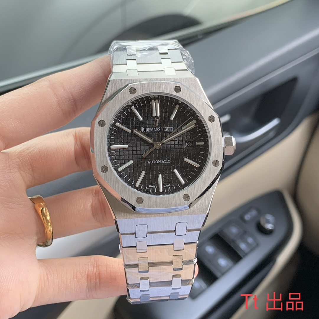 Audemars Piguet Royal Oak 41mm Watch with Black "Petite Tapisserie" Dial, Stainless Steel Case & Bracelet - Automatic Movement