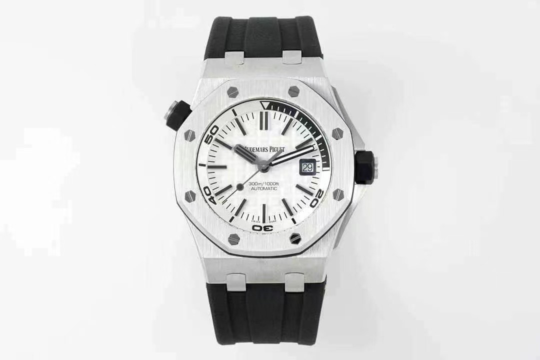 Audemars Piguet Royal Oak Offshore Watch, 42mm Stainless Steel Case, White Dial, Black Rubber Strap - Automatic Movement