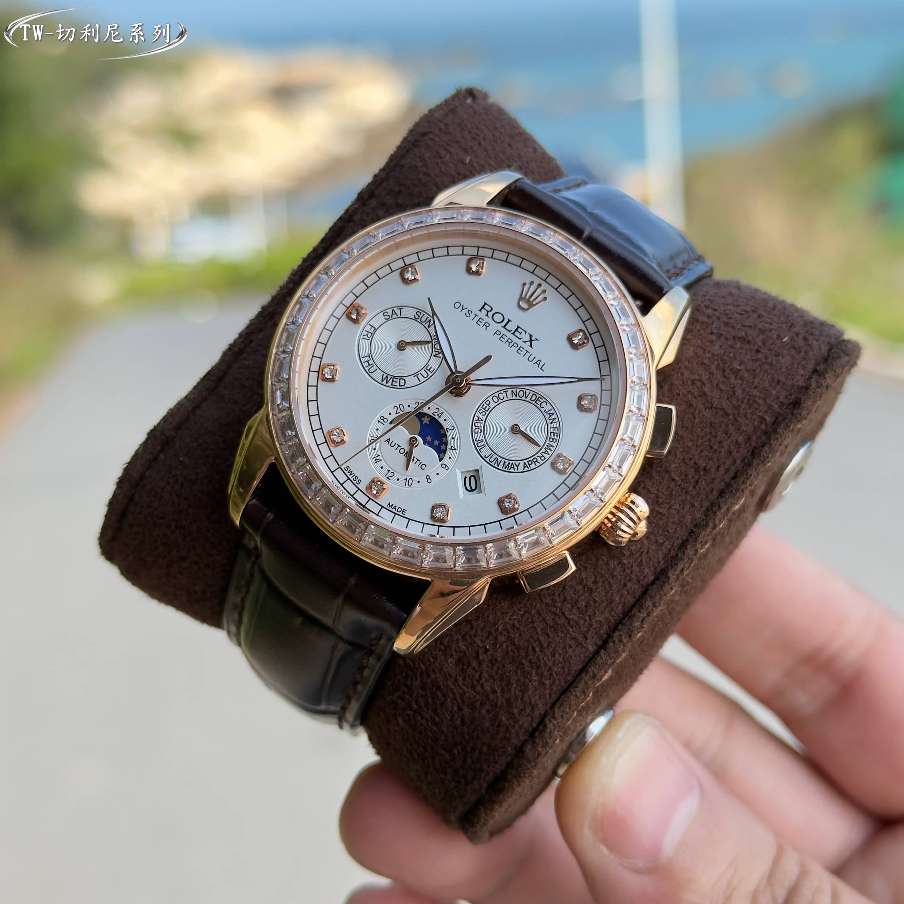 Rolex Cellini Perpetual Calendar Moon Phase Diamond - Set Yellow Gold Watch, 39mm, Automatic Movement