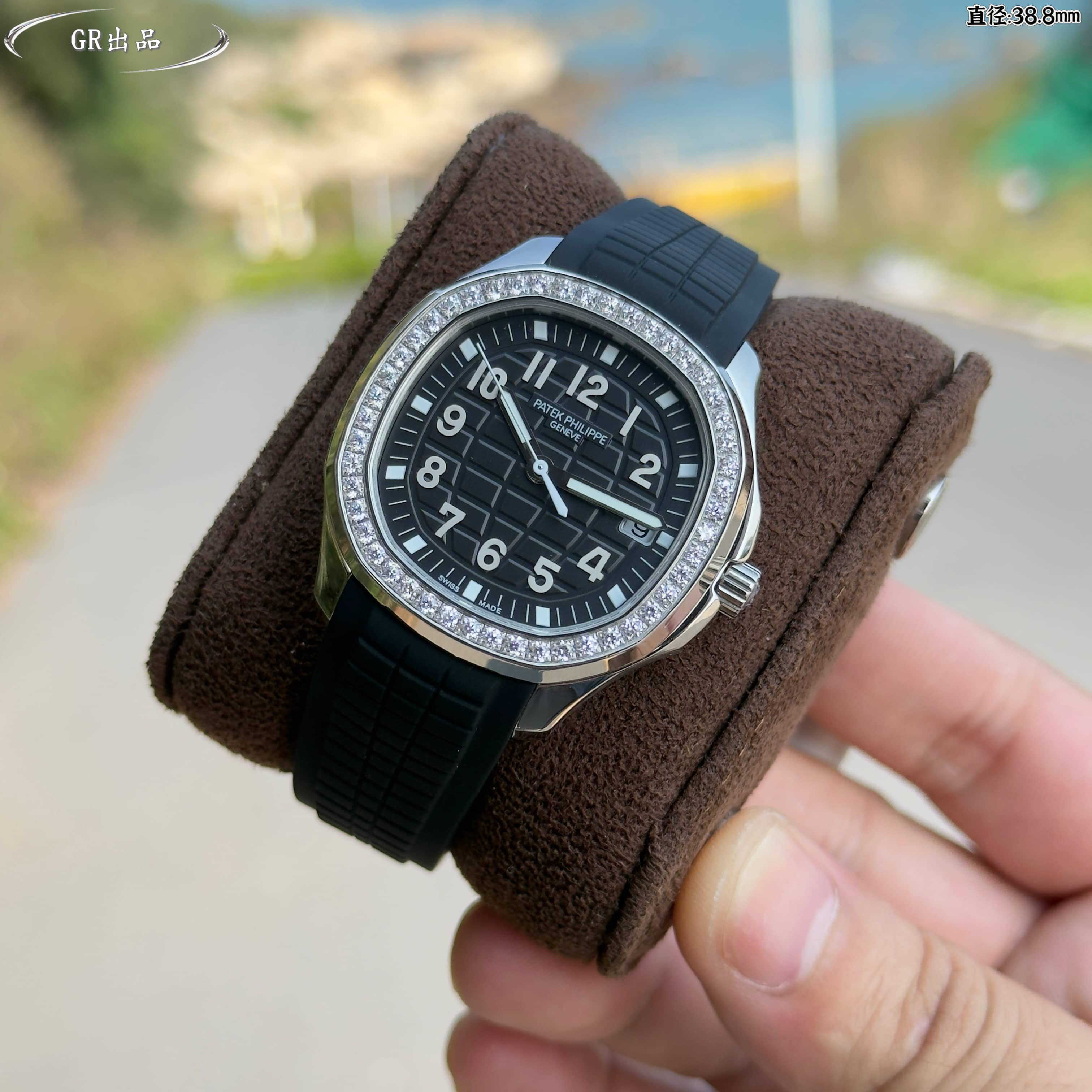 Patek Philippe Aquanaut Diamond - Set Bezel Watch, 38.8mm, Calibre 324 SC Movement