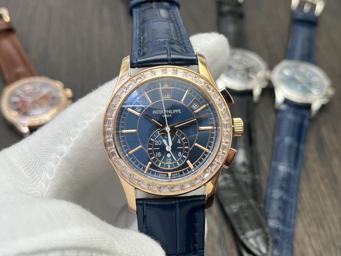 Patek Philippe Complications Chronograph Blue Dial 18K Rose Gold Baguette Diamond - Set Watch, 40mm, Automatic Chronograph Movement