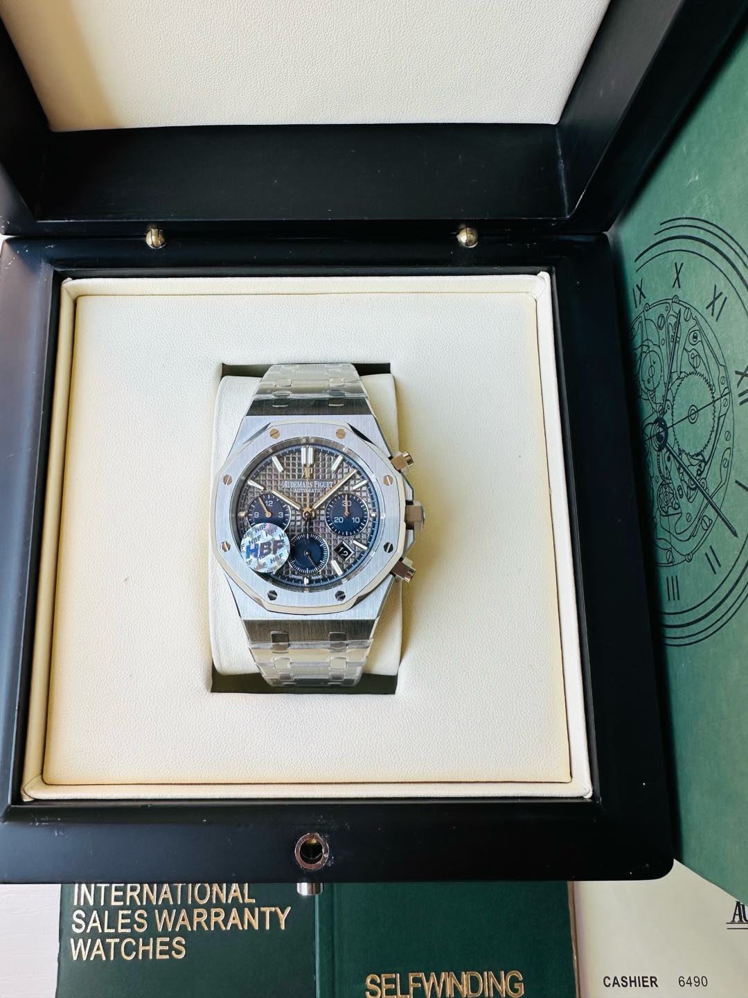 Audemars Piguet Royal Oak Chronograph 41mm Silver Tapisserie Dial Blue Sub - Dial Watch, Calibre 2385