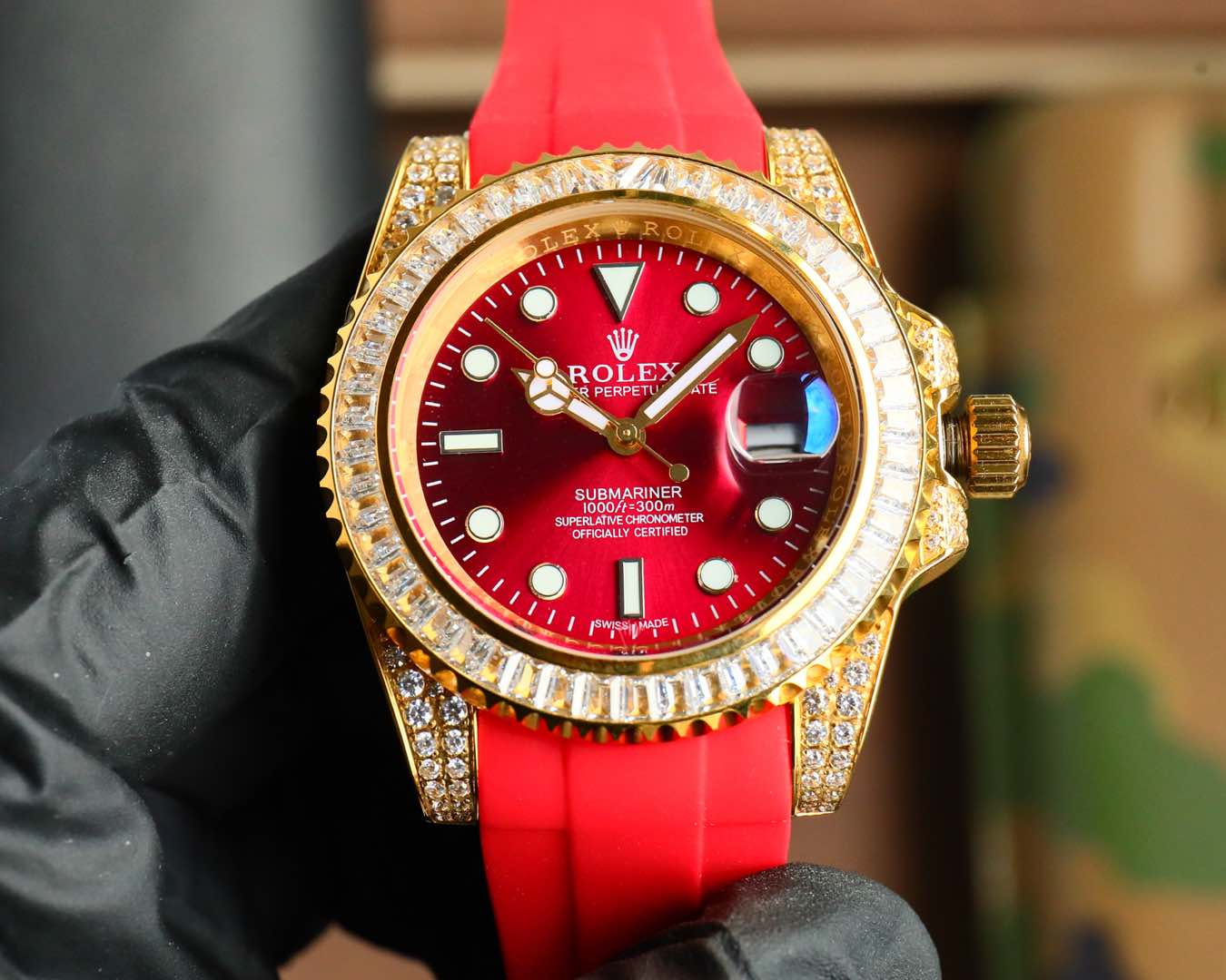 Rolex Submariner 40mm Baguette & Round - Diamond - Set Red Dial 18K Gold Watch, Calibre 3235
