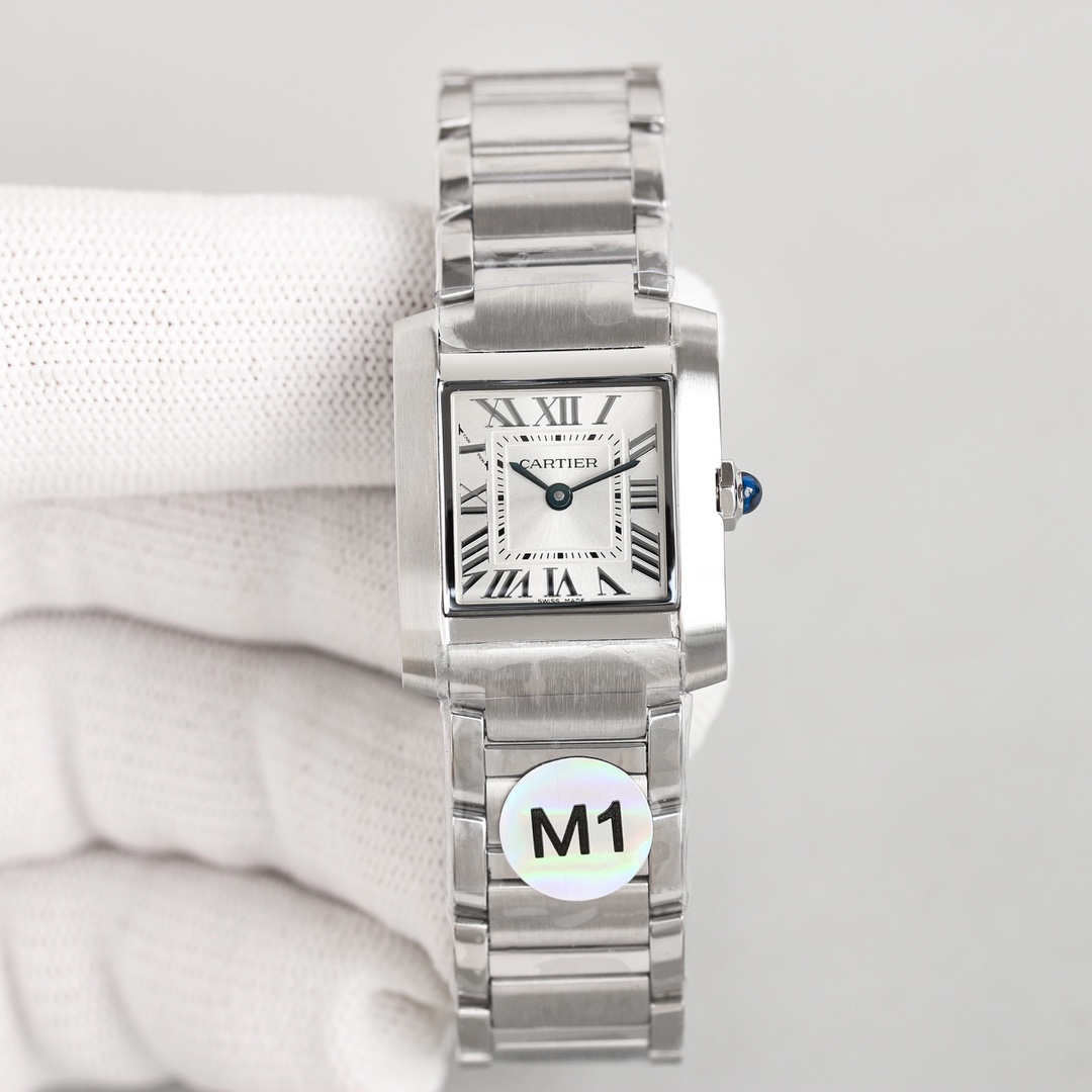 Cartier Tank Solo 24×31mm Watch, Calibre 057