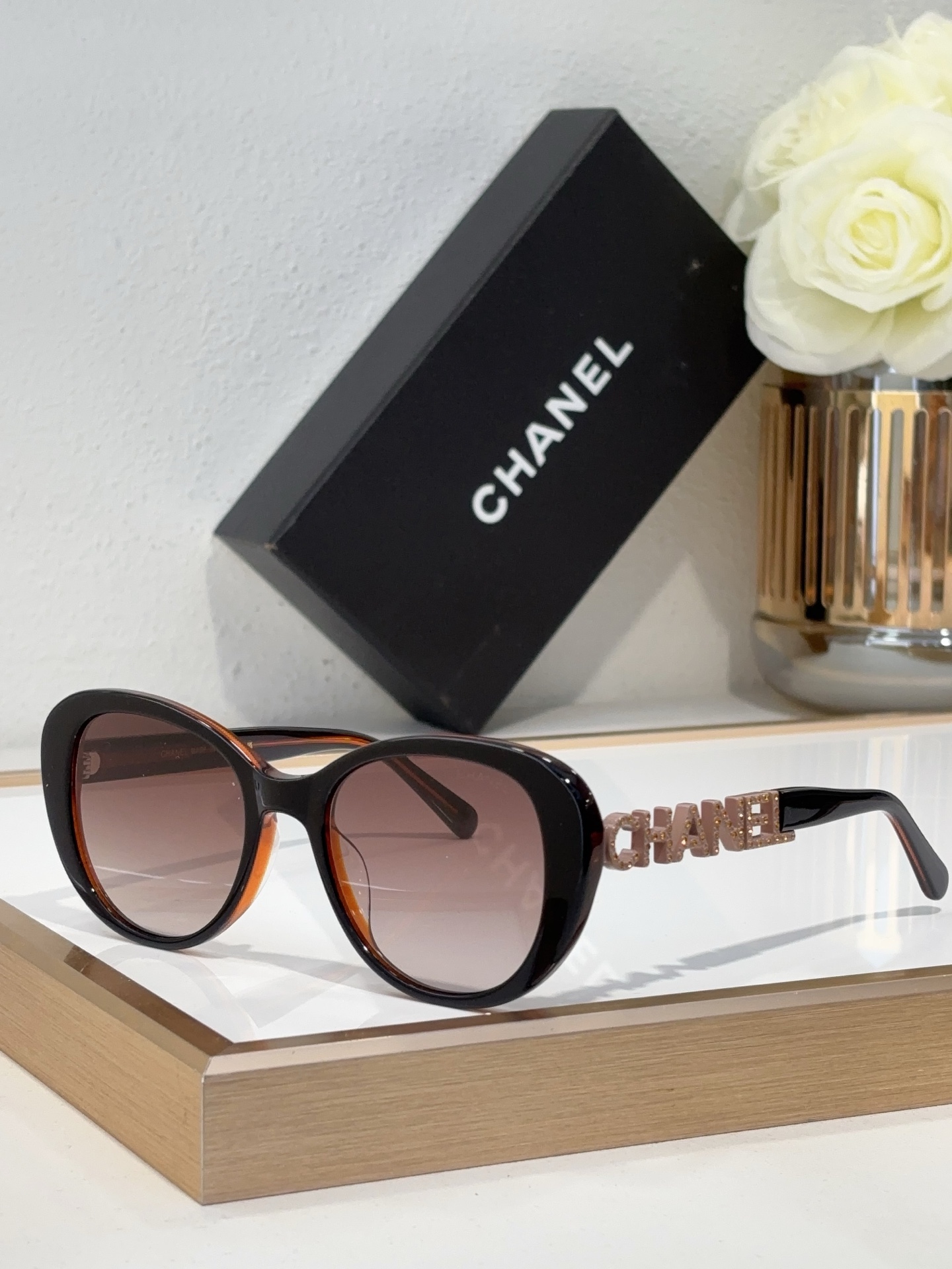 Chanel Round Sunglasses with Tortoiseshell Acetate & Embellished CHANEL Temples (Model: CH5512)