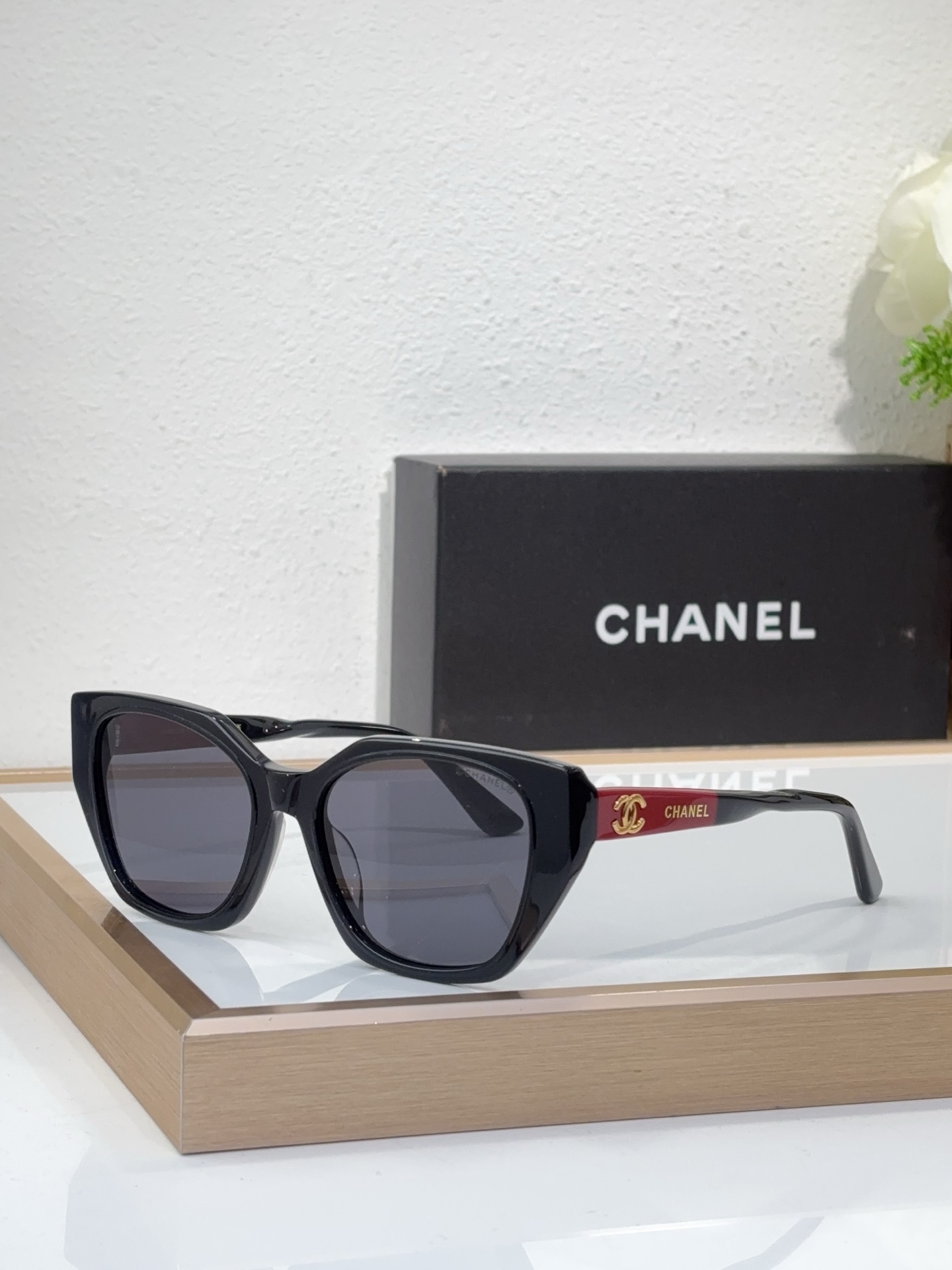 Chanel Black Acetate Cat - Eye Sunglasses with Red Accents & Gold CC/CHANEL Detailing (Model: CH5524)