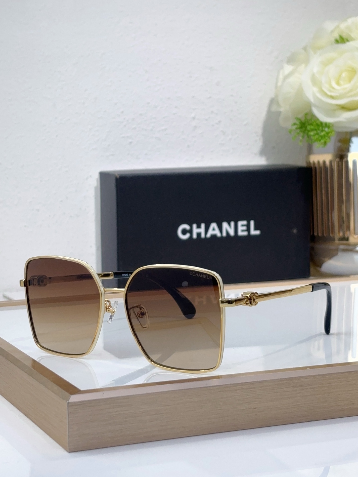 Chanel Gold - Tone Metal Square Sunglasses with Chain & CC Accents (Model: CH5516)