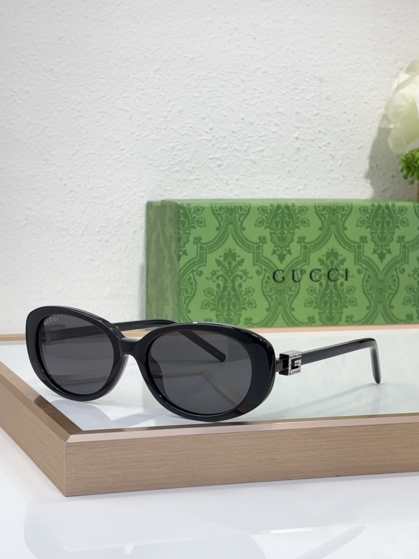 Gucci Oval Acetate Sunglasses with Crystal - Embellished Metal Temple Accents (Model: GG1240S)