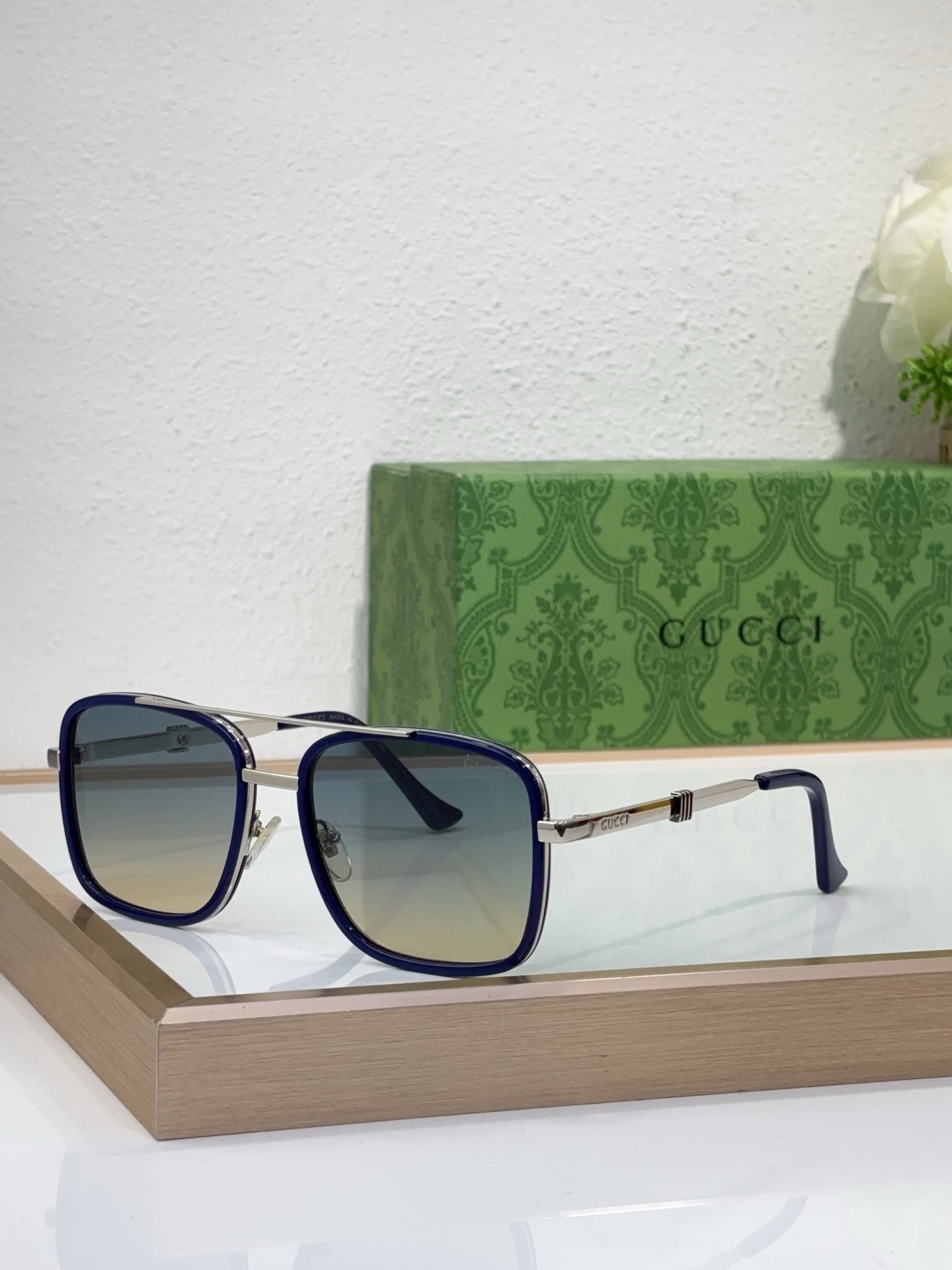 Gucci Aviator - Inspired Square Sunglasses with Gold - Tone Metal & Black Acetate Frame (Model: GG1600S)
