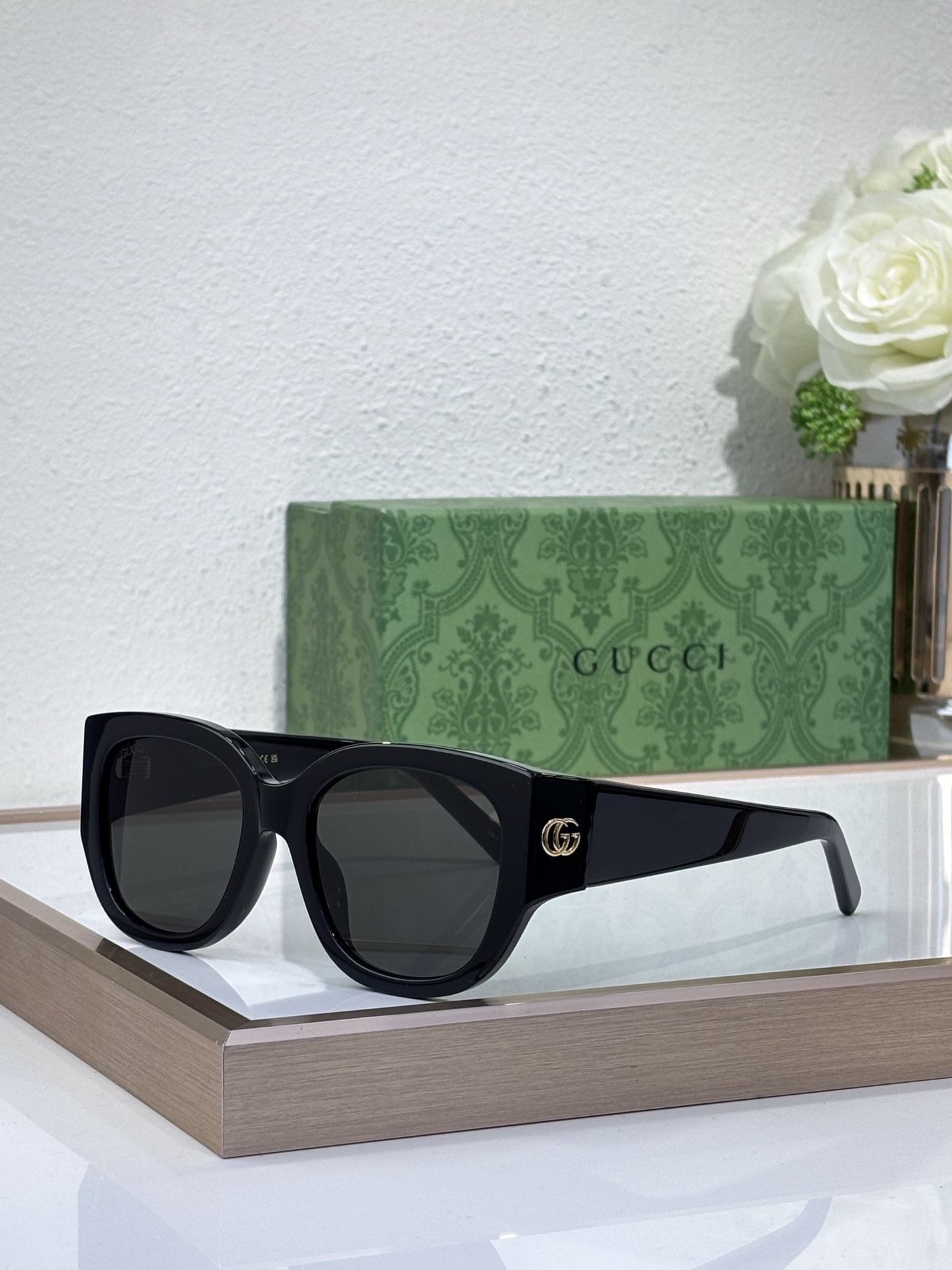 Gucci Square - Frame Acetate Sunglasses with Gold - Tone Double G Accents (Model: GG0890S)