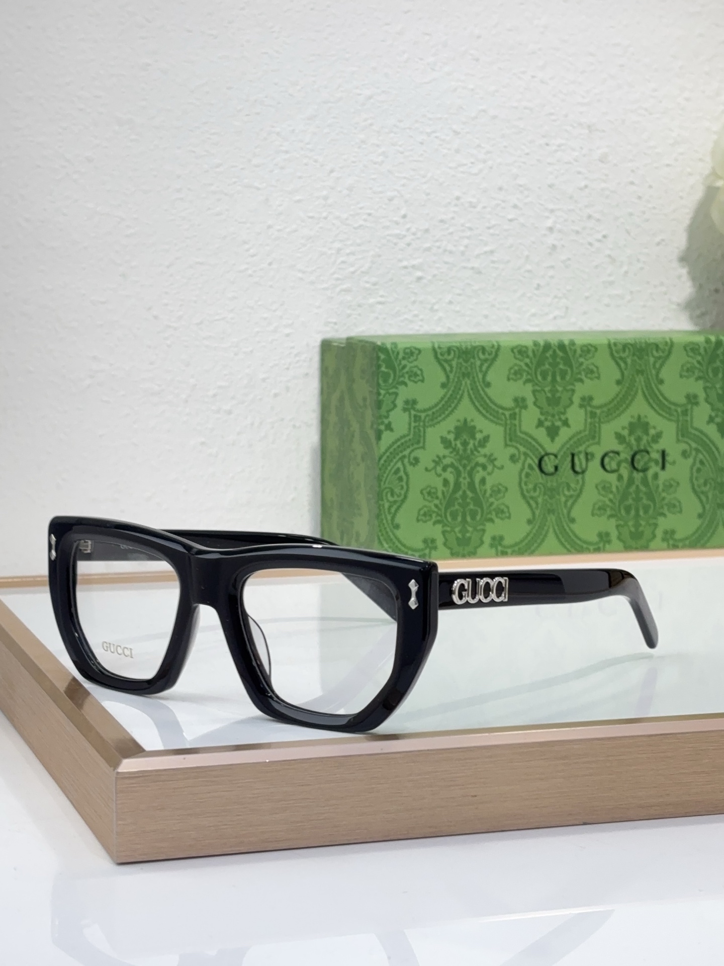 Gucci Square - Frame Optical Eyeglasses with Metal - Accented Temples