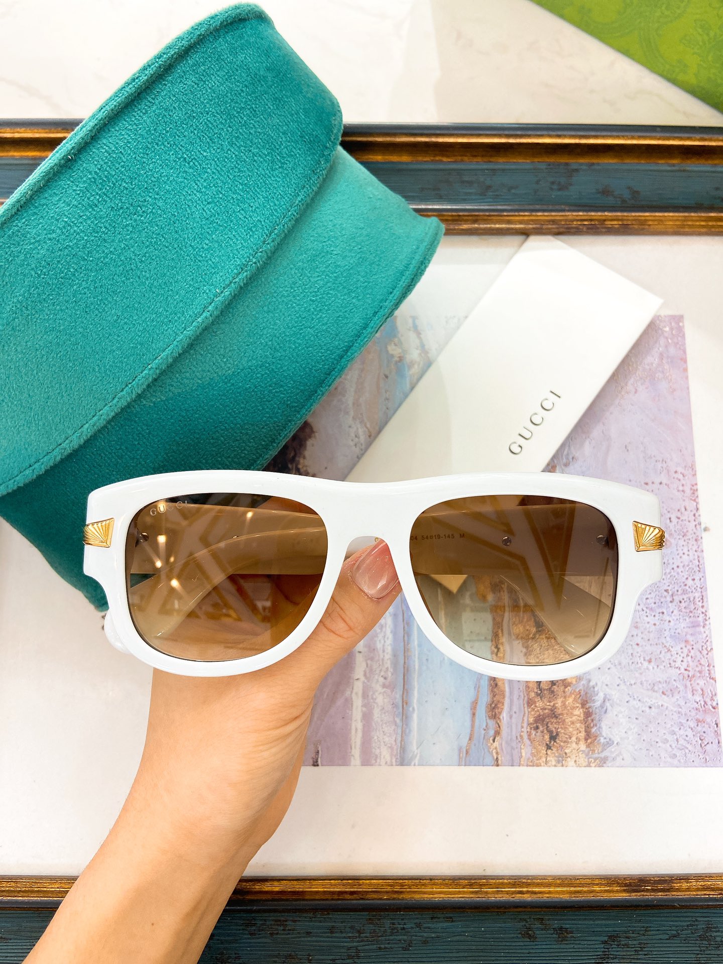 Gucci Square - Frame Sunglasses with Gold - Tone Temple Embellishments