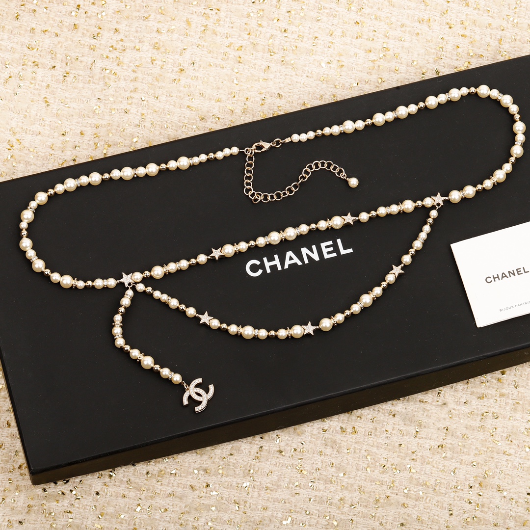 Chanel Pearl & Crystal - Star CC Logo Chain Belt