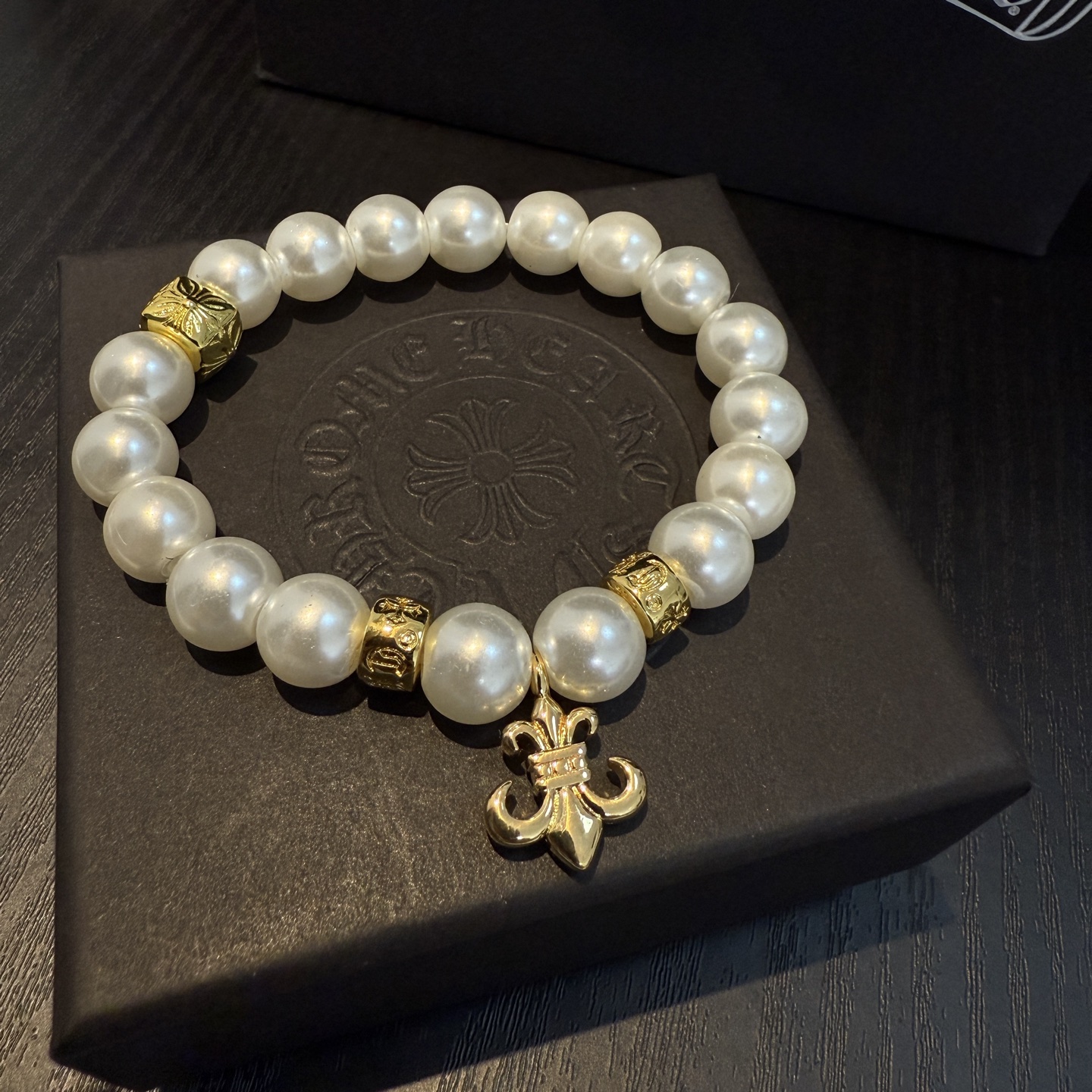Chrome Hearts - Style Pearl Bracelet with Gold - Tone Accents