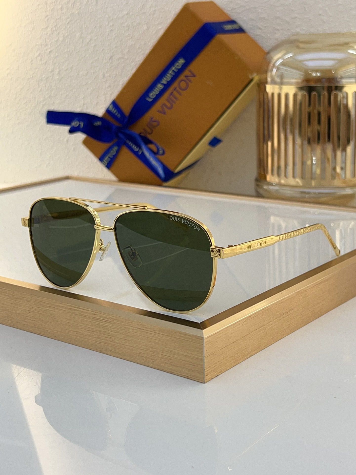 Louis Vuitton Octagonal Aviator - Style Sunglasses  Z1793E
