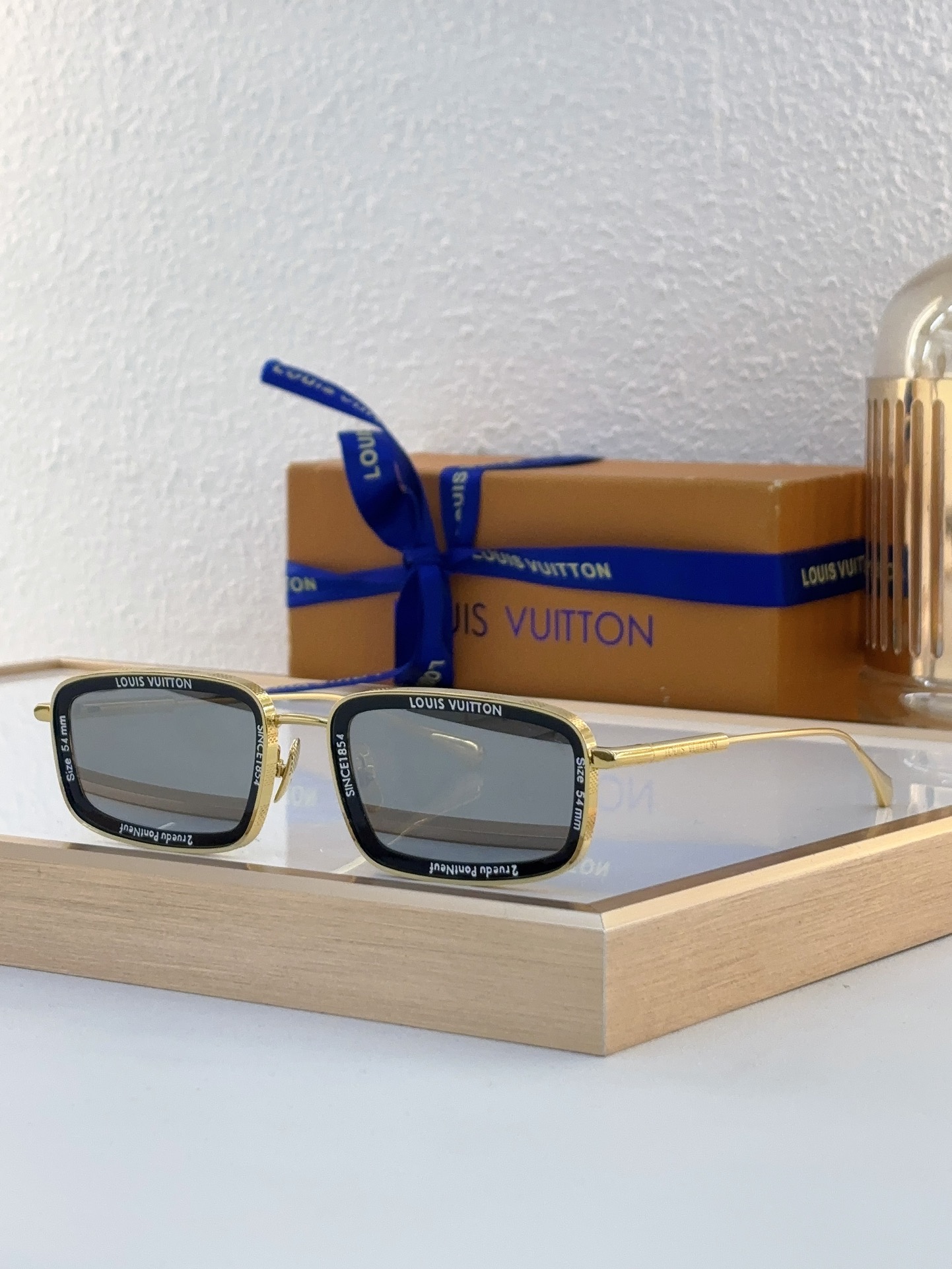 Louis Vuitton Retro Square Metal Sunglasses with Gold Frame & Brand Inscriptions - Z1753E