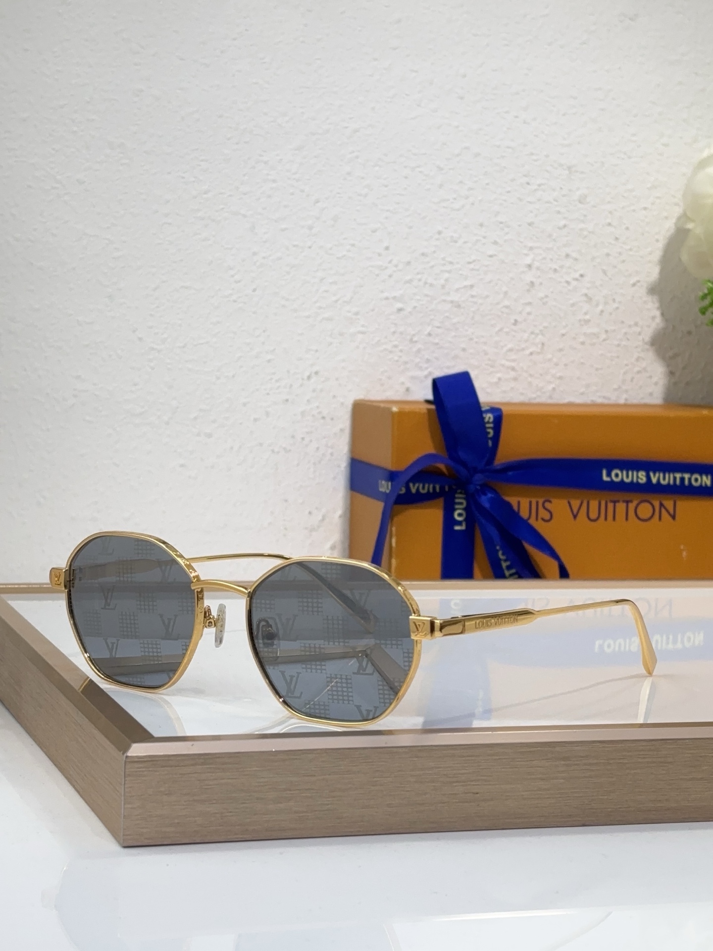 Louis Vuitton Octagonal Metal Sunglasses with Damier Pattern - Z1750E