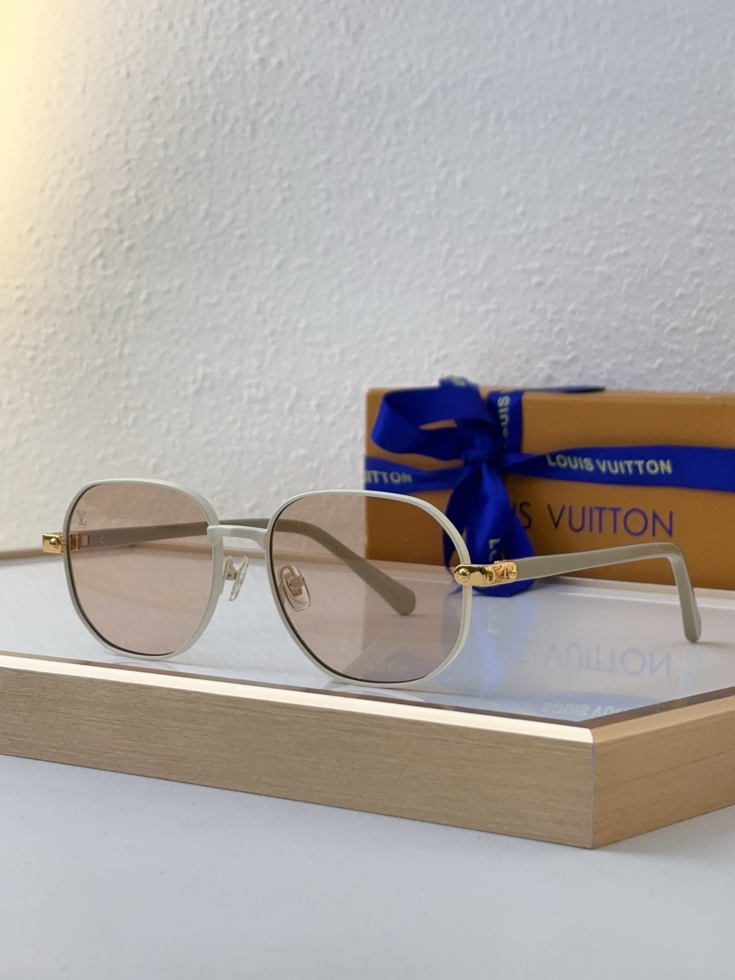 Louis Vuitton Z1716E Round Metal Sunglasses