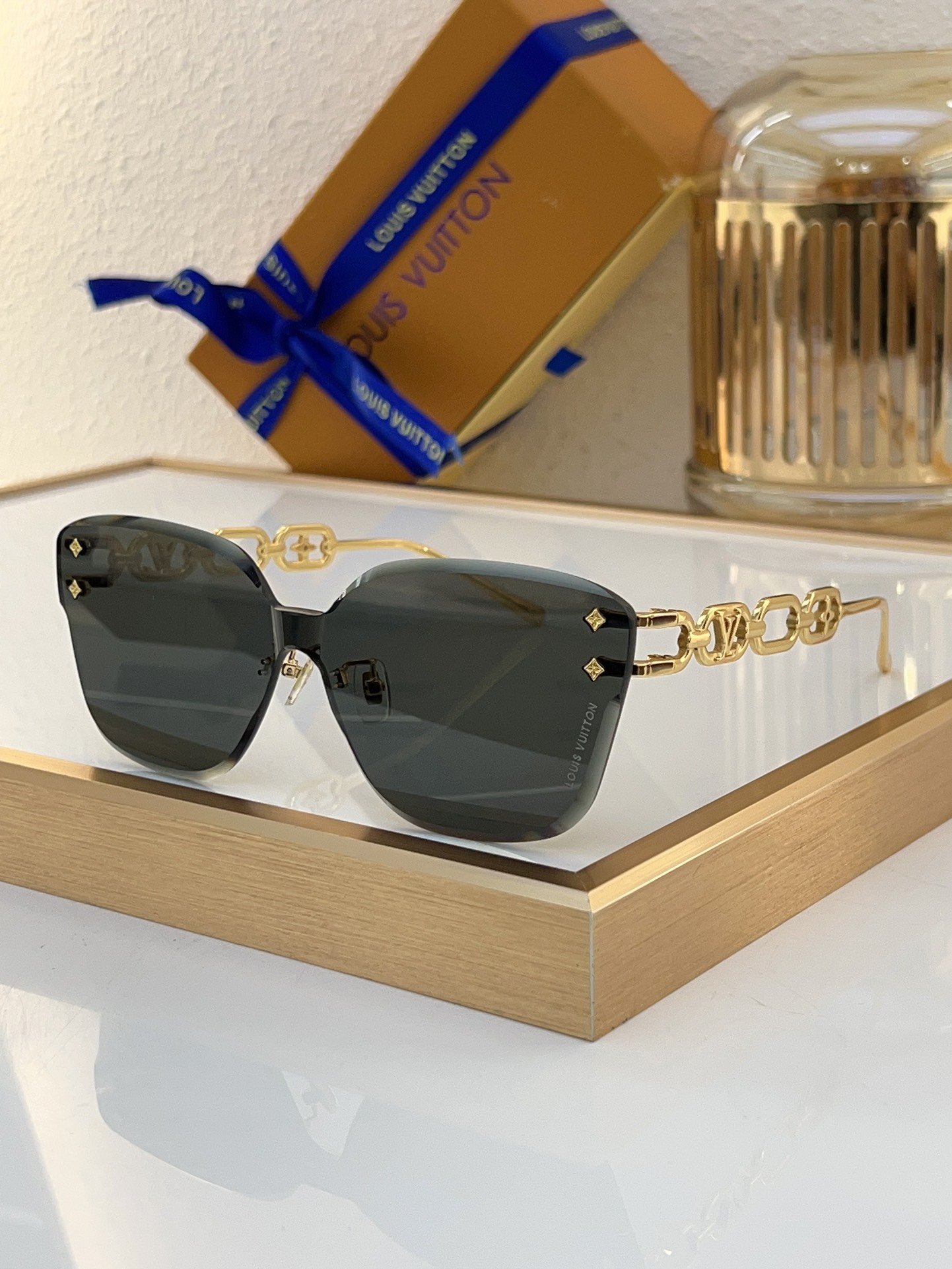 Louis Vuitton Z1706E Gold Chain - Temple Square Sunglasses