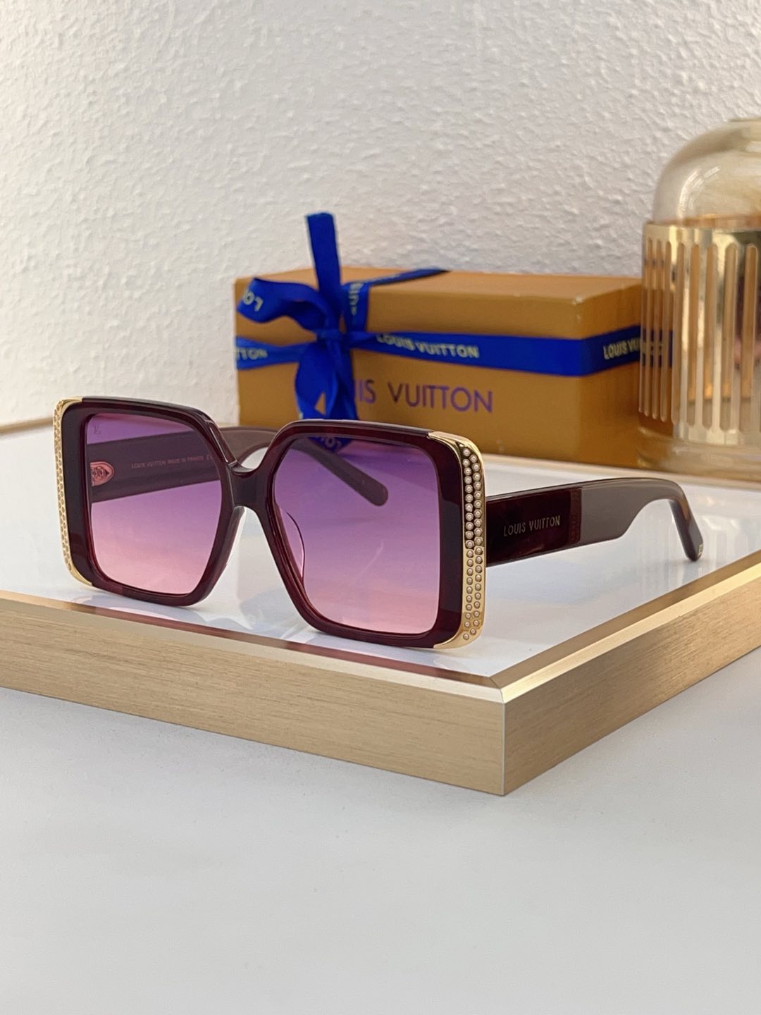 Louis Vuitton Z2980E Square Sunglasses