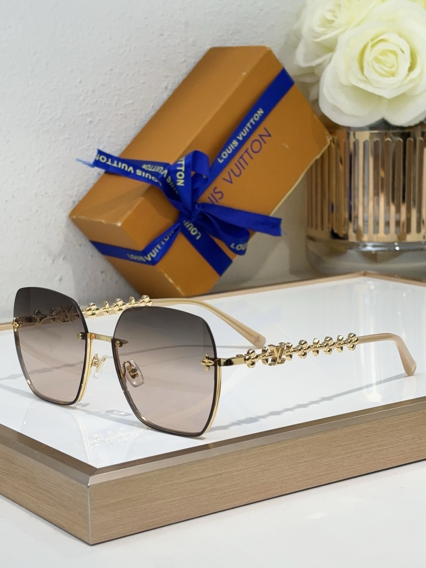 Louis Vuitton Z2750E Square Sunglasses