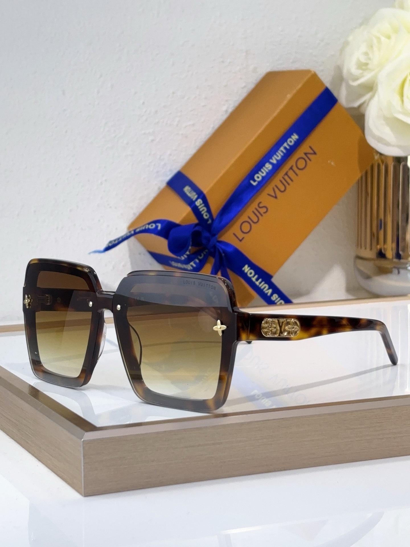 Louis Vuitton Z2420E Aviator - Shield Sunglasses