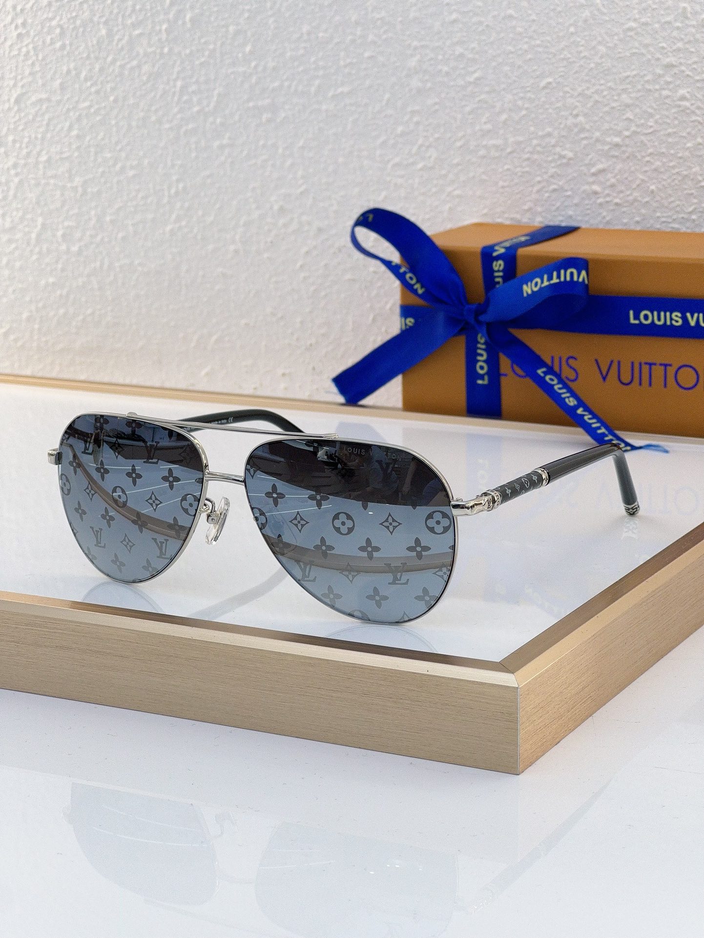 Louis Vuitton Z2100E Monogram Aviator Sunglasses