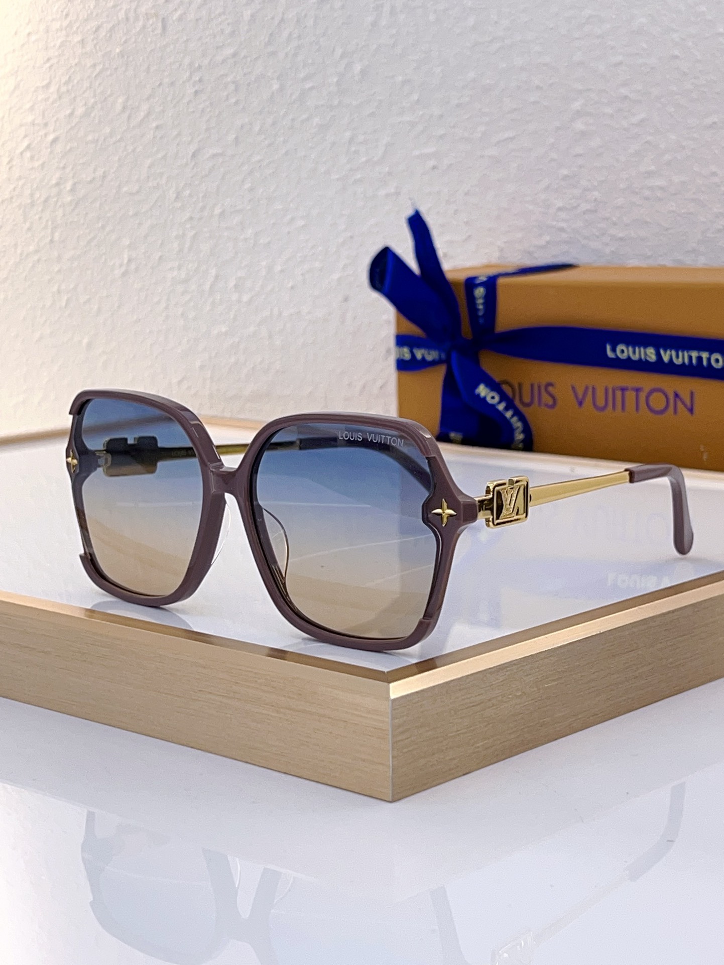 Louis Vuitton Z2010E Square Sunglasses