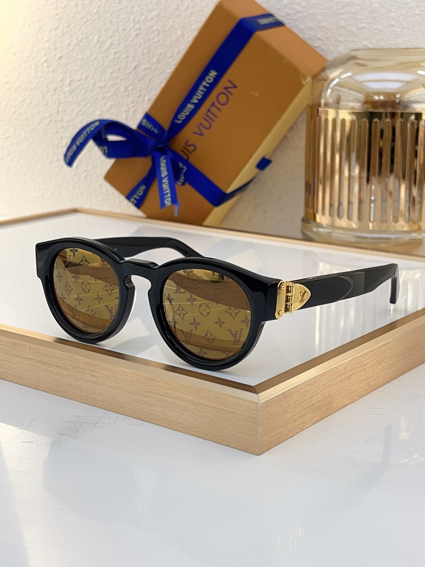 Louis Vuitton Z1645E Round Sunglasses
